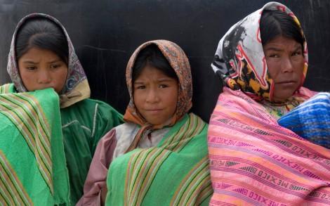 Une famille Tarahumara en janvier 2008 (Tomas Bravo/Reuters).