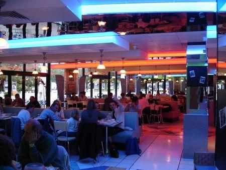 côté restaurant _ studio grill** l140