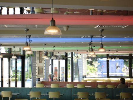 côté restaurant _ studio grill** l211