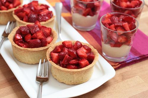 Petits desserts aux fraises