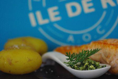 Pommes de terre de l'île de Ré, saumon et pesto aux noix de cajoux Pommes_de_terre_de_l__le_de_R__accompagn_es