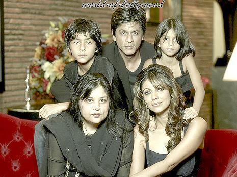 SRK et sa famille photoshoot à Mannat.