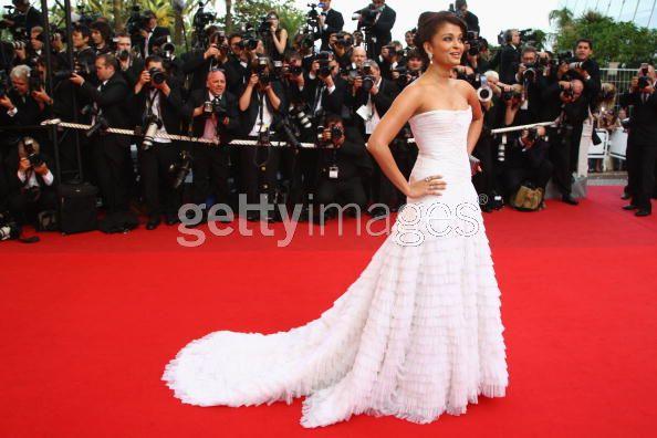 [PHOTOS] Aishwarya Rai à l'ouverture du Festival de Cannes 2009