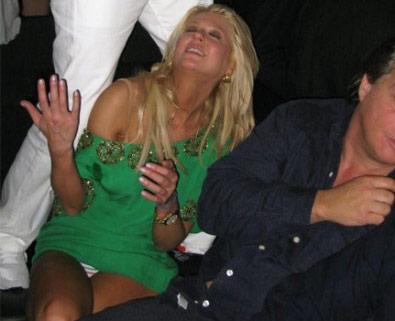 tara reid oops