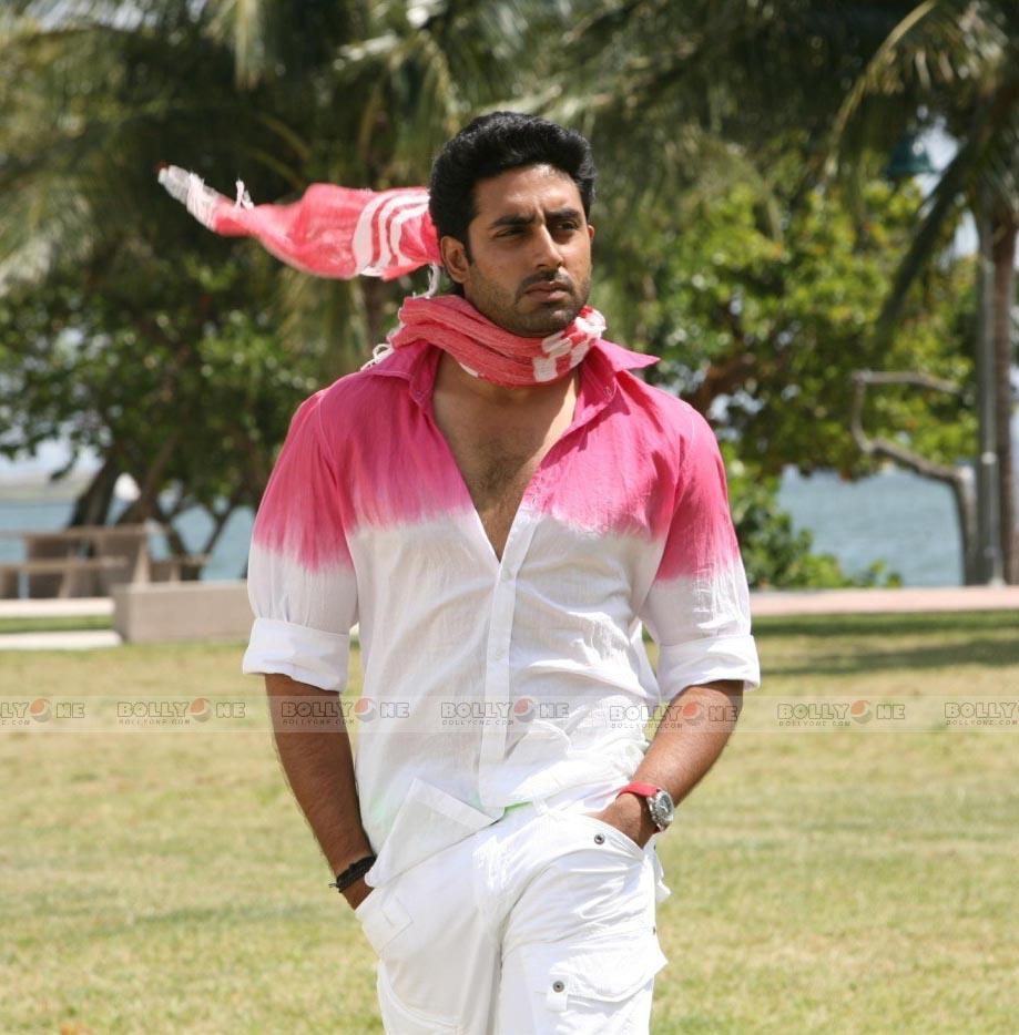 Quel star de Bollywood porte le mieux l'echarpe ?