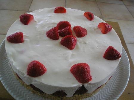 cheesecake aux fraises et à la féve tonka P5260058