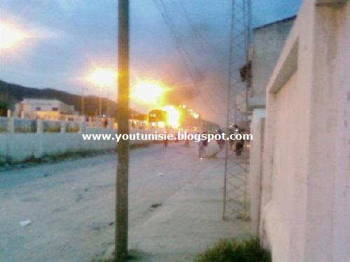 Train du banlieue sud Tunis SNCFT a pris feu à hammam lif