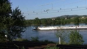 BATEAUX CITERNE SUR LE RHÔNE