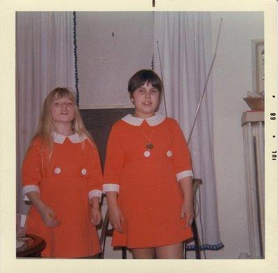 La terre est bleue comme une orange La terre est bleue comme une orange