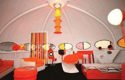 La terre est bleue comme une orange La terre est bleue comme une orange