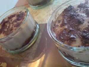 ~Petites crèmes au bon goût de spéculos et cacao sur fond de pain d'épice~ et mon grand retour sur la blogosphère! ~Petites crèmes au bon goût de spéculos et cacao sur fond de pain d'épice~ et mon grand retour sur la blogosphère!