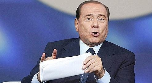 Fin de campagne ubuesque pour Silvio Berlusconi