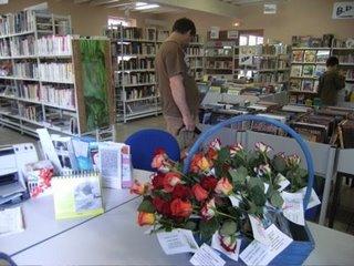 Je vous LIVRE des roses pour vous Maman Je vous LIVRE des roses pour vous Maman