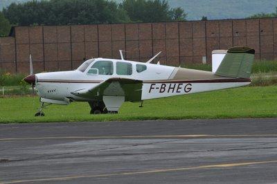 Beech 35 Bonanza à dérive en V