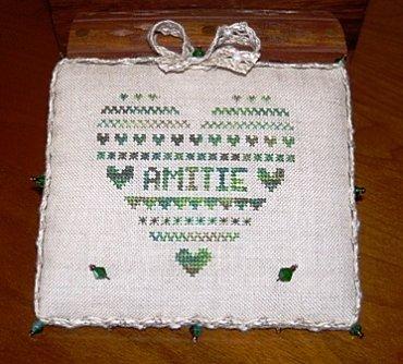 Coeur Amitié brodé par Christelle