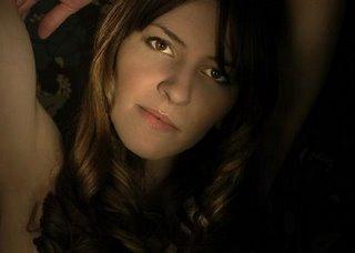Découverte du Jour - Olivia Broadfield - Aperçu d'une artiste électro pop savoureuse Découverte du Jour - Olivia Broadfield - Aperçu d'une artiste électro pop savoureuse