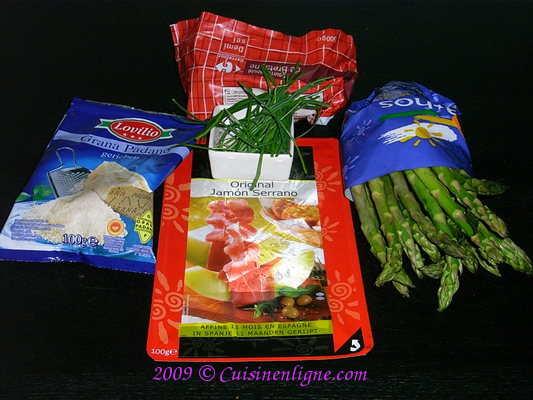 Les ingrédients des fagotins d'asperges vertes au jambon cru et parmesan
