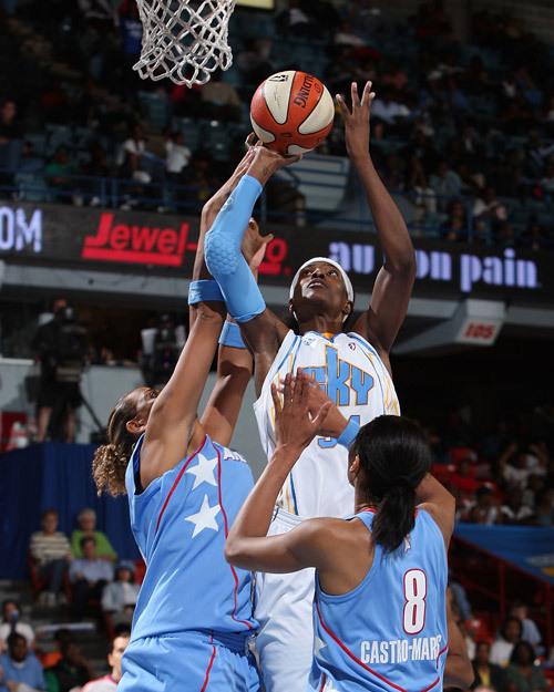 WNBA: Chicago et Phoenix se placent