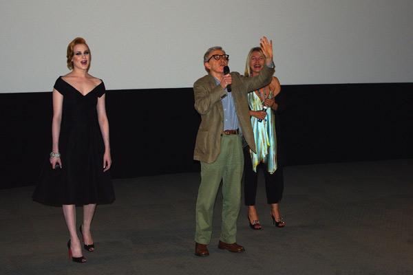 Retour sur l'avant-première de Whatever Works à l'UGC des Halles http://www.crucq.fr/bj&mat/Whatever%20Works/13.jpg