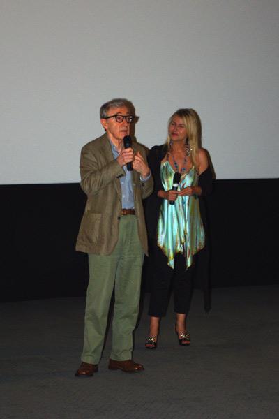 Retour sur l'avant-première de Whatever Works à l'UGC des Halles http://www.crucq.fr/bj&mat/Whatever%20Works/2.jpg
