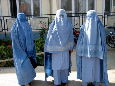 Burqa : décréter et non légiférer