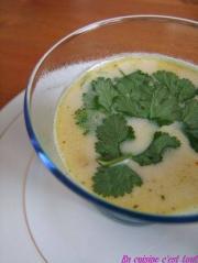 Cliquez pour agrandir : Soupe de crabe au lait de coco Soupe de crabe au lait de coco