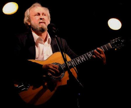 Jean-Claude Brahat parle de Brassens , Lino et Devos Jean-claude-blahat-fidele-absolu-chante-georg-L-22