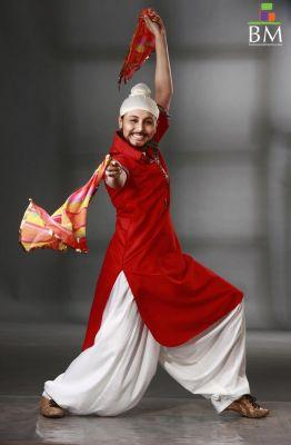 http://www.bollywoodmantra.com/albums/first-look/dil-bole-hadippa//thumb400/dil-bole-hadippa_rani-mukherjee___100917.jpg