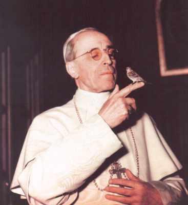 Le Pape Pie XII et le Diable