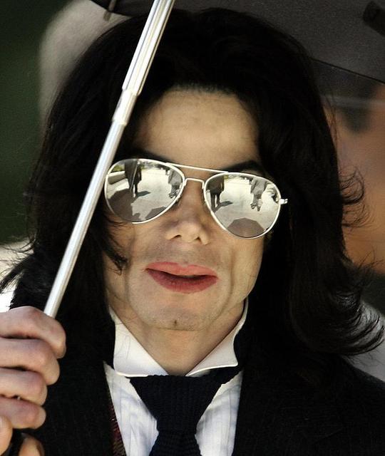 Michael Jackson est DECEDE!!