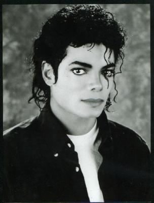 http://media.paperblog.fr/i/206/2067706/deces-michael-jackson-L-1.jpeg