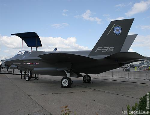 Lockheed Martin F-35 Lightning II (Aéro 2009 - Le Bourget) Lockheed Martin F-35 Lightning II Aéro 2009 Le Bourget