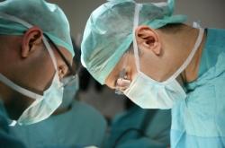 Chirurgie : une check-list obligatoire pour éviter les accidents au bloc chirurgiens