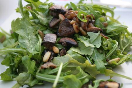 salade_de_roquette_aux_l_gumes_croquants_4