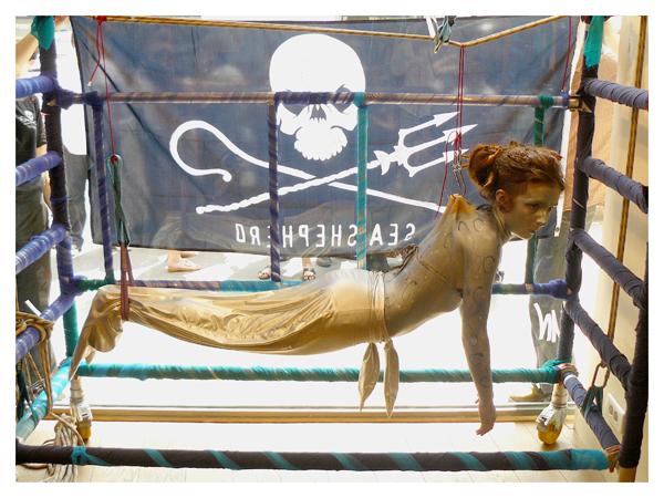 Une opération un peu « louche »… Une opération un peu « louche »…