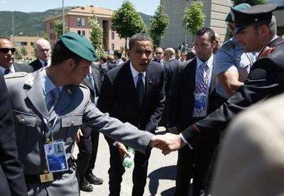 Tu as raison Barack, à la guerre comme à la guerre, quand on se soulage comme on peut
