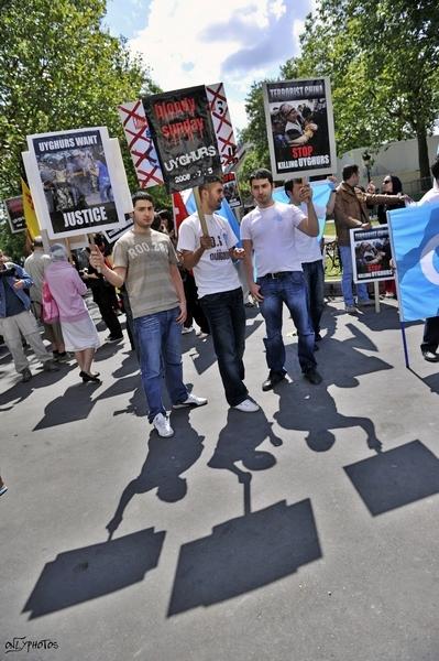 Manifestation d'Ouïgours à Paris contre 