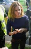 Emma Watson au Parc  Golder’s Hill ( 18 juillet 2009)