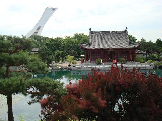 Montreal Botanical Gardens (Jardin Botanique de Montreal) : china or canada? 