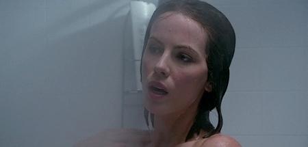 Teaser et trailer enneigés, pour Whiteout… whiteout