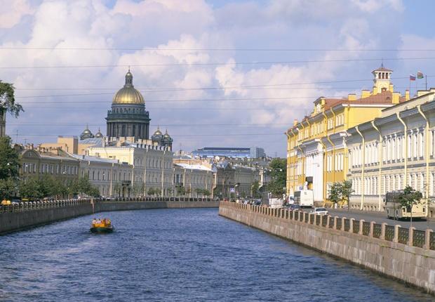 SAINT-PETERSBOURG OU LE SONGE DE PIERRE SAINT-PETERSBOURG OU LE SONGE DE PIERRE