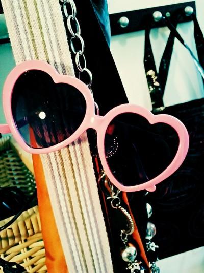 sunglasses_by_Namaya.jpg