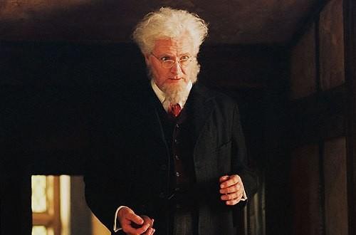 HARRY POTTER vs. le Prince de sang-mêlé HARRY POTTER vs. le Prince de sang-mêlé