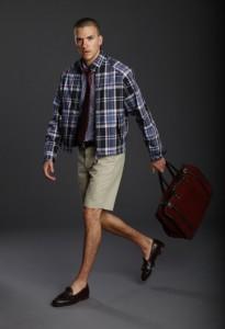 harvard-yard-1 harvard yard 1 205x300 LUniversité de Harvard lance les vêtements Harvard Yard