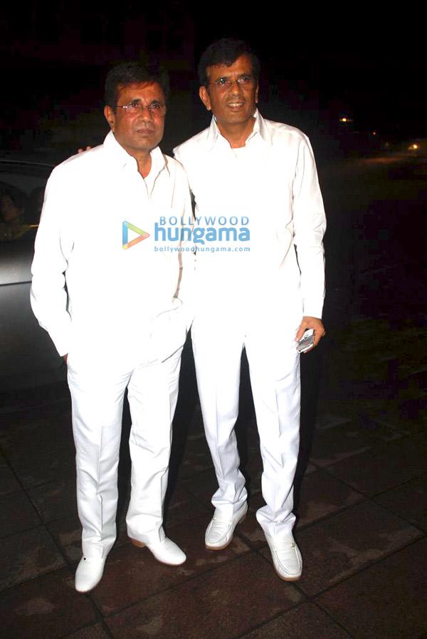 Les stars au 25éme anniversaire de mariage de Ramesh Taurani