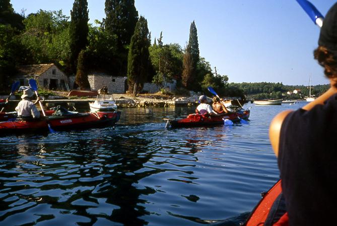 croatie-kayak-devant-vnik.1248350179.jpg