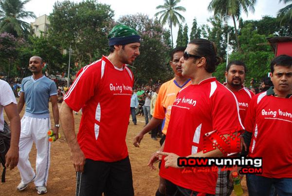 Still 1 - Salman, Sohail & Ranbir rock at Independence football match