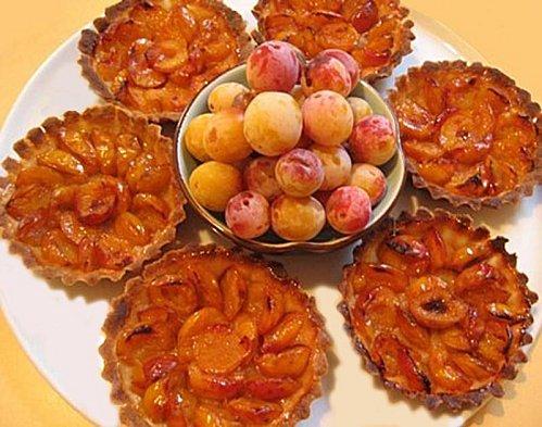 TARTELETTES AUX MIRABELLES, LE SOLEIL DANS L'ASSIETTE TARTELETTES AUX MIRABELLES, LE SOLEIL DANS L'ASSIETTE