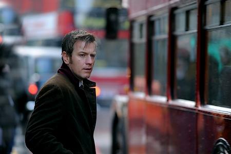 L’Homme de l’ombre, de Roman Polanski : teaser & photos the-ghost