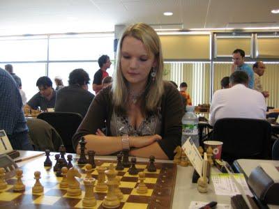 L'anglaise Sarah Hagerty dans l'Open de Dieppe © Chess & Strategy